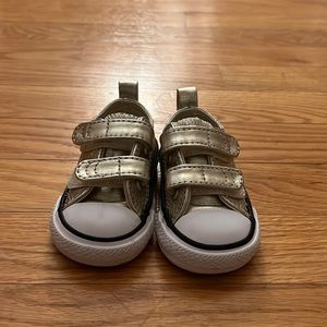 Gold Converse